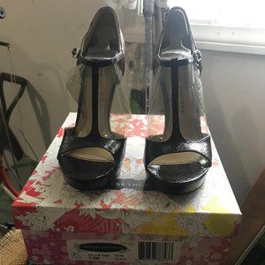 Chinese Laundry Pyth Black Womens Heels